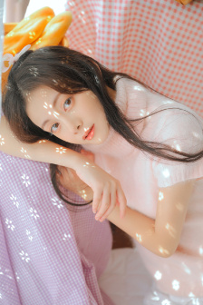 火凤凰之美女如云迅雷电影在线